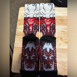 WWE EXTREMELY LIGHTLY USED l/xl rock em socks